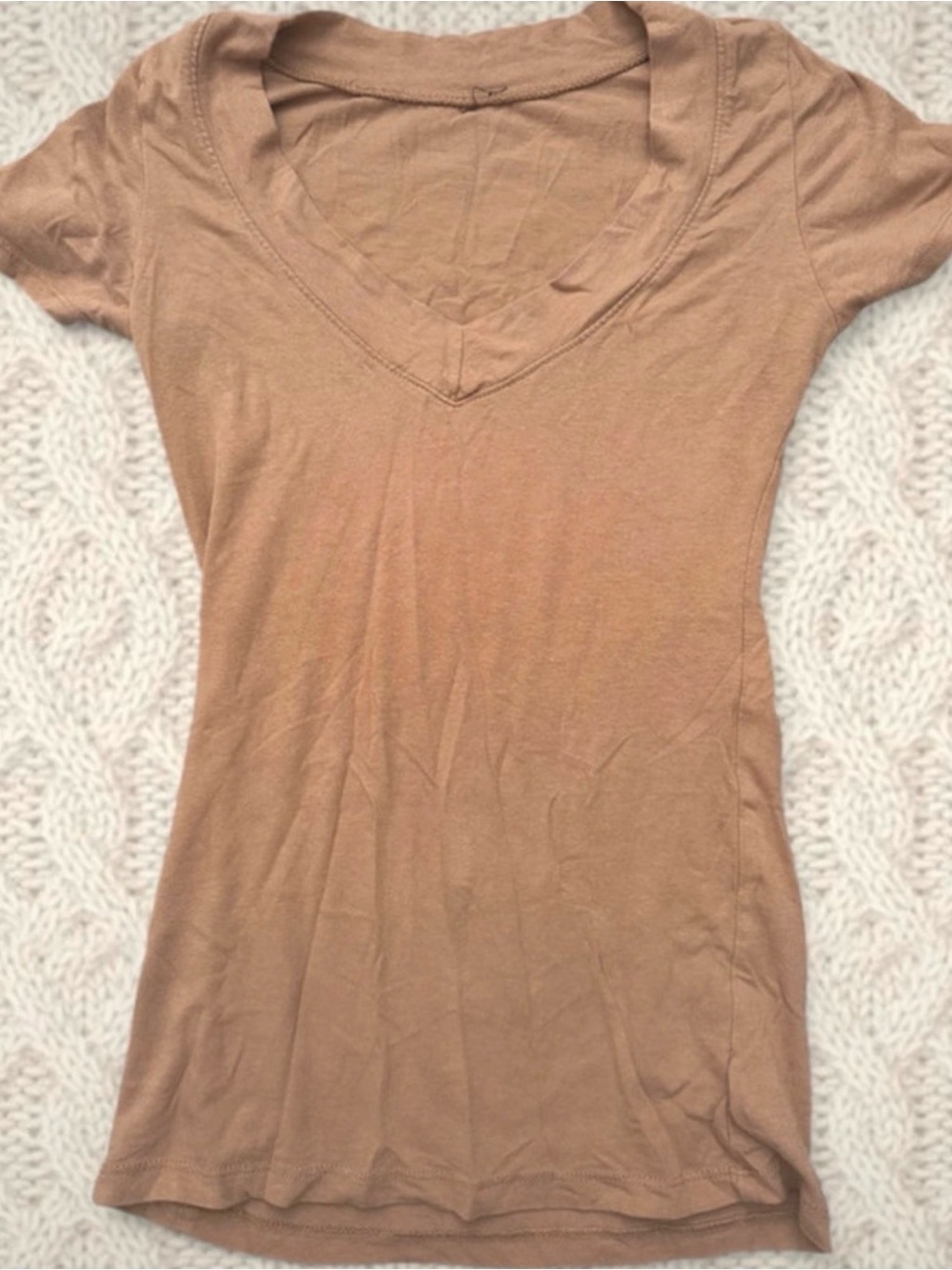 Women's V-Neck Short Sleeve Tee in Tan